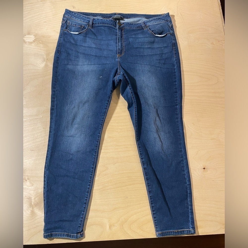 Venezia Jeans Size 24 (JG)